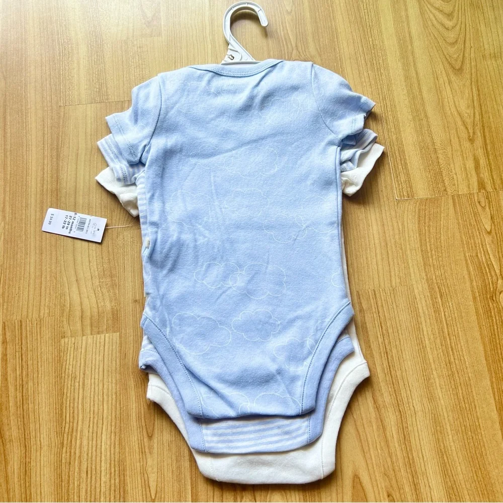 Gap baby bodysuit set
